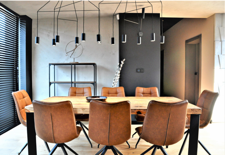 Industrial-w-oslonie-czerni-drewna-i-naturalej-skóry-salon-z-charakterem-projektu-Marty-Czerkies-2.jpg