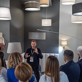 Targi-Nowodvorski-Lighting-10.JPG